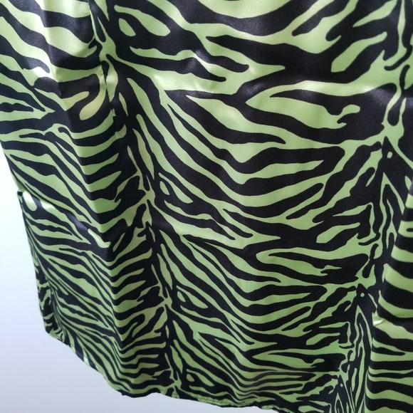 Capsule 98 - Zebra Green Dress - Size 8 - Picture 6 of 10